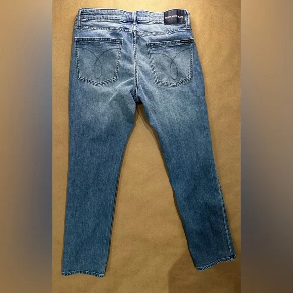 🔵 Calvin Klein Slim Jeans – W32 L30 – Classic Blue Fade - Picture 2 of 10